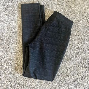 Max Studio Size Small Skinny Women’s Dress Pants